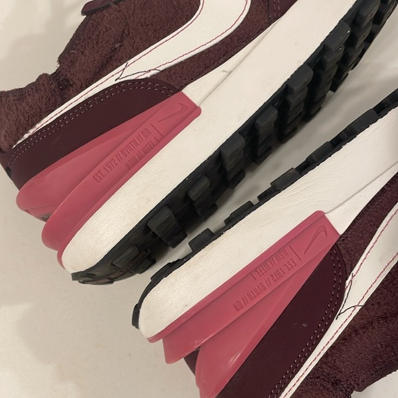 Nike Waffle One SE - Picture 10 of 12